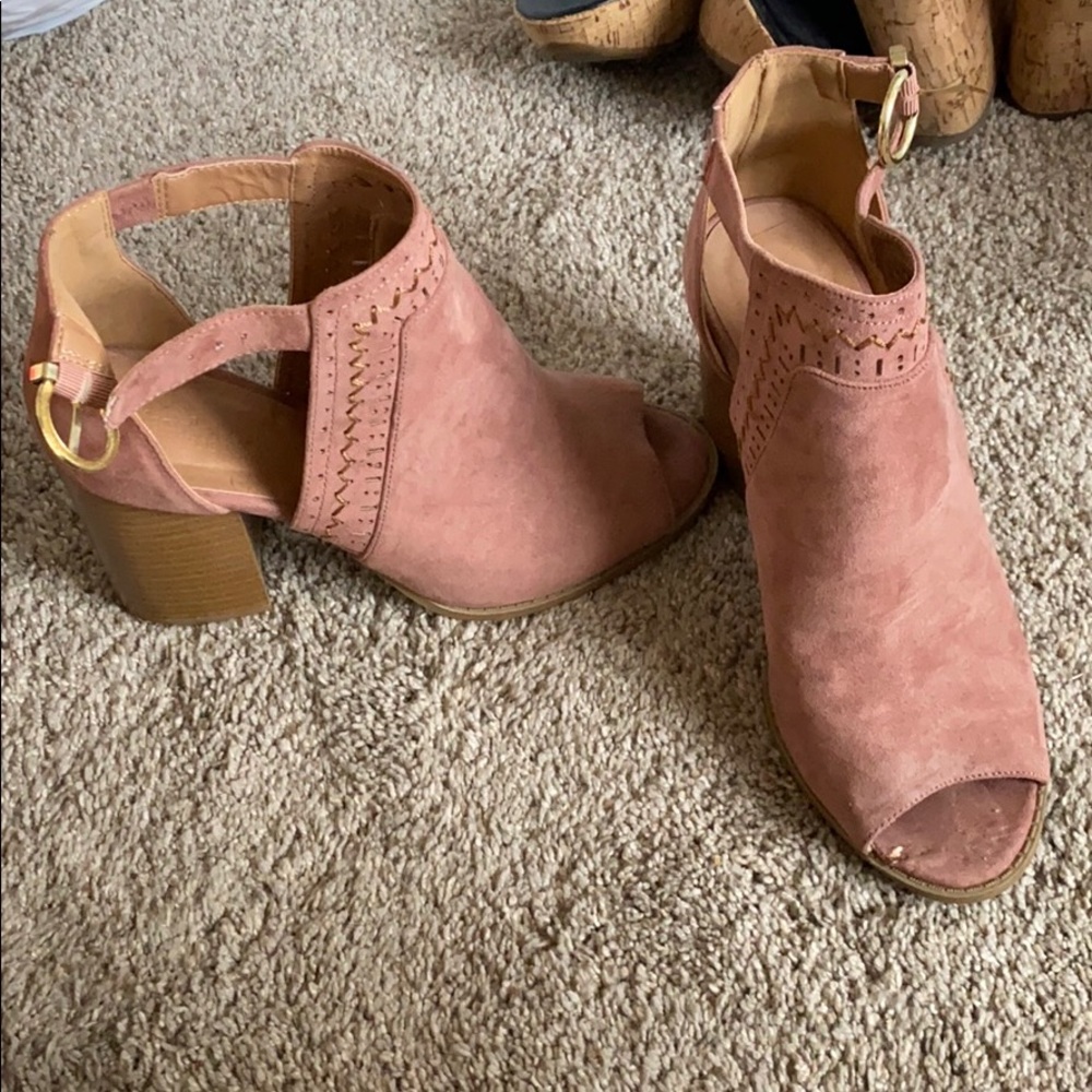 Pink wedged heels